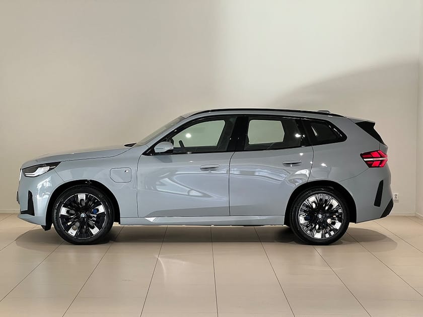 Bild 2 av BMW X3 30e xDrive 30e, M-Sport, Drag