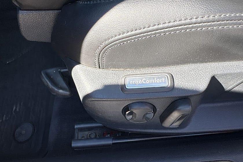 Bild 4 av Volkswagen Passat Sportscombi 2.0 TDI DPF SCR Base Euro 6