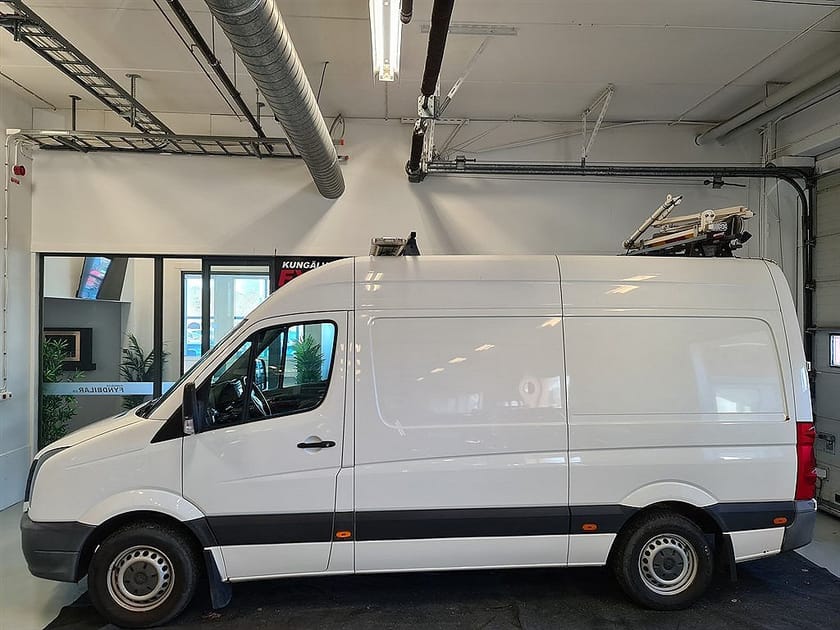 Bild 3 av Volkswagen Crafter 35 L2H3 D-Värm Drag Verk-inred Momsbil