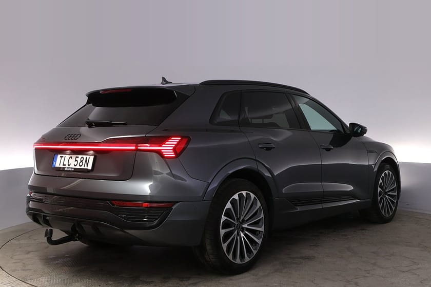 Bild 5 av Audi Q8 55 e-tron quattro S-line Pano 360 B&O Elstol Drag