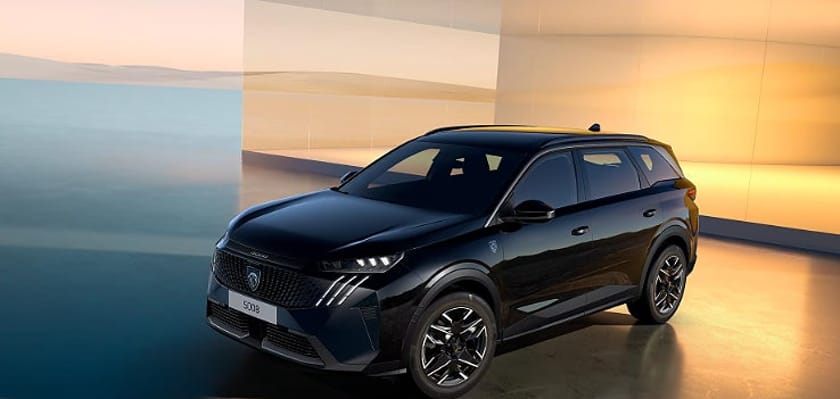 Bild 1 av Peugeot E-5008 Dual Motor GT ULTIMATE 4x4 Launch Edition