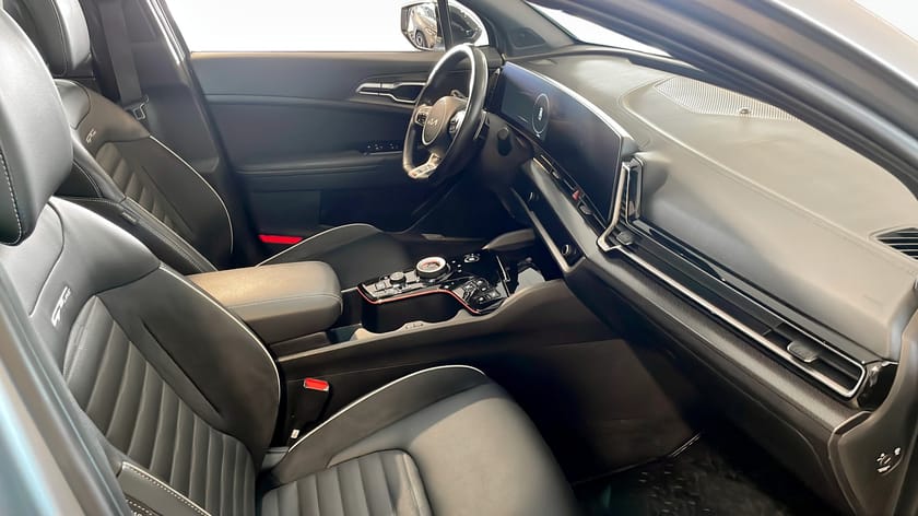 Bild 3 av Kia Sportage PHEV 265hk GT-Line AWD H/K 360-kamera Keyless Drag