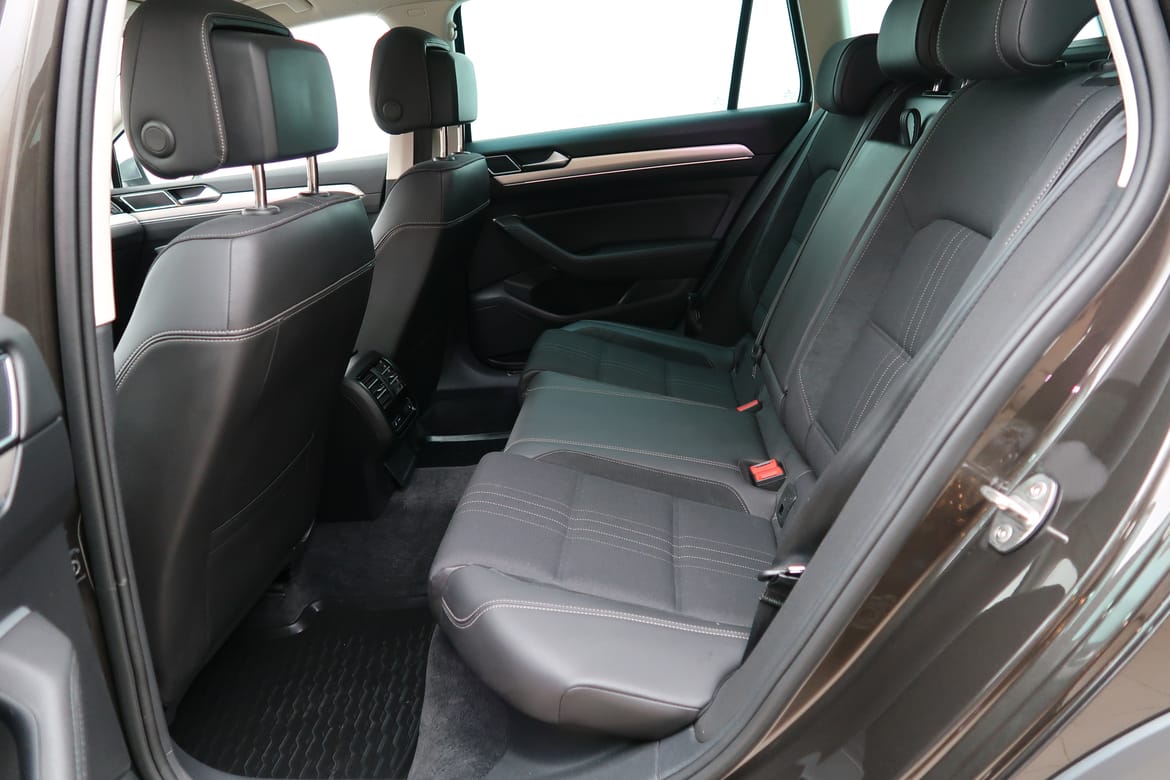 Volkswagen Passat 2016 - miniatyr 2