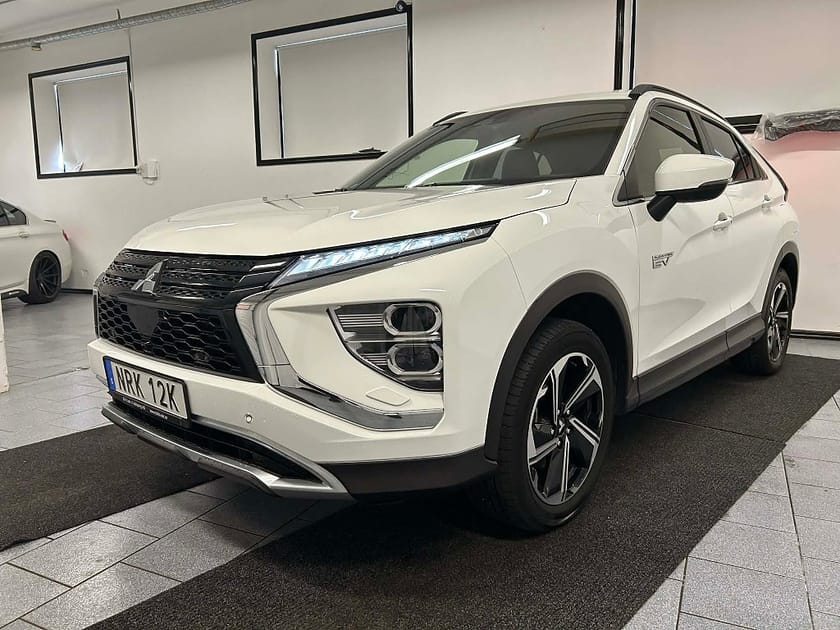 Bild 1 av Mitsubishi Eclipse Cross PHEV 2.4 MIVEC 188 hk S-AWC Fleet Edition Euro 6 MOMS