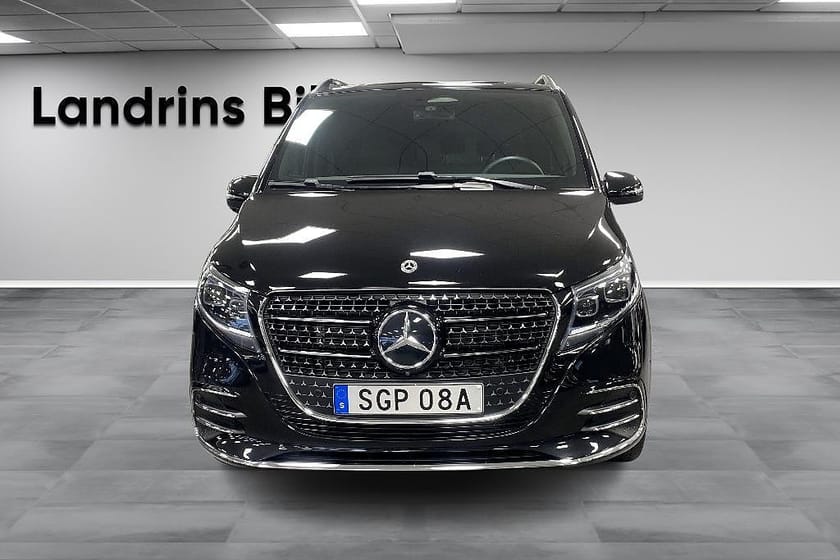 Bild 2 av Mercedes-Benz V 300d 4MATIC 3.2t 9G-Tronic Avantgard