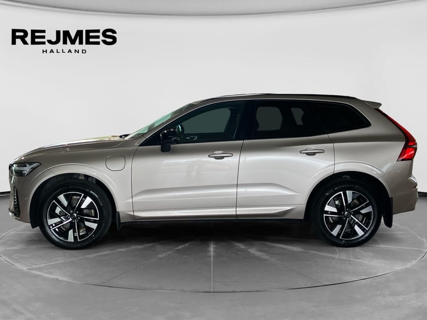 Bild 3 av Volvo XC60 T6 Plus Dark Nordic Edition