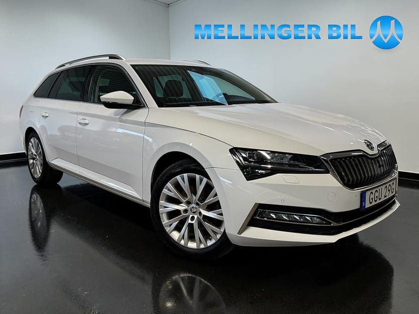 Bild 1 av Škoda Superb iV Kombi Skoda  Plugin Hybrid 218 hk Business Style Läder Drag Värmare