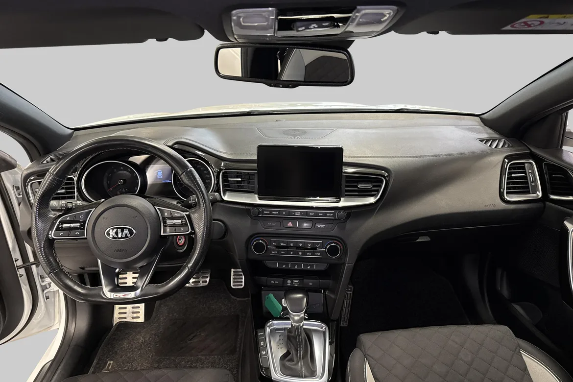 picture of a car