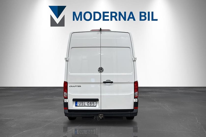 Bild 4 av Volkswagen Crafter 35 2.0 TDI 177hk L2H2 Aut Dragkrok D-värm Bkam Nyservad