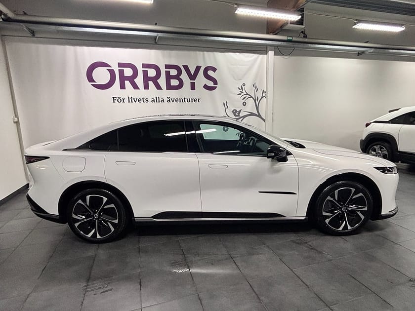 Bild 3 av Mazda 6e Long Range 80kWh Takumi Nav Panorama Kampanj 0% Ränta