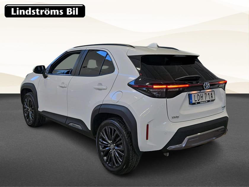 Bild 4 av Toyota Yaris Cross Hybrid AWD-i 1,5 ADVENTURE S&V-hjul