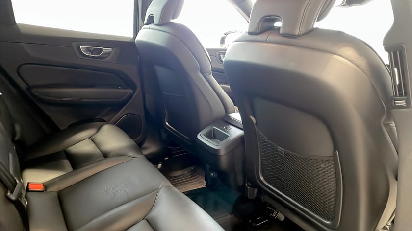 Bild 5 av Volvo XC60 R-Design B4 197hk AWD 360 NAVI Drag VOC