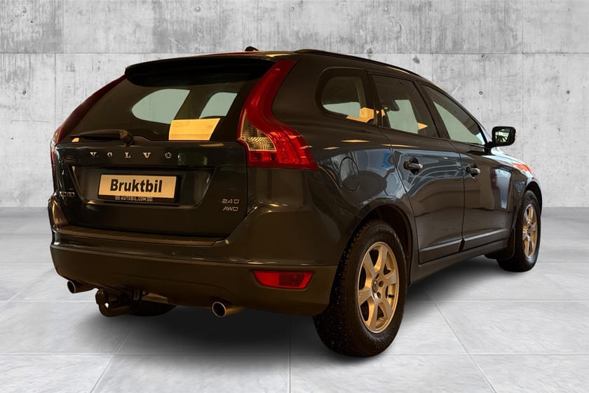 Bilde 4 av Volvo XC60 2,4D AWD / Hengerfeste/Cruise/P.Varmer/Historikk