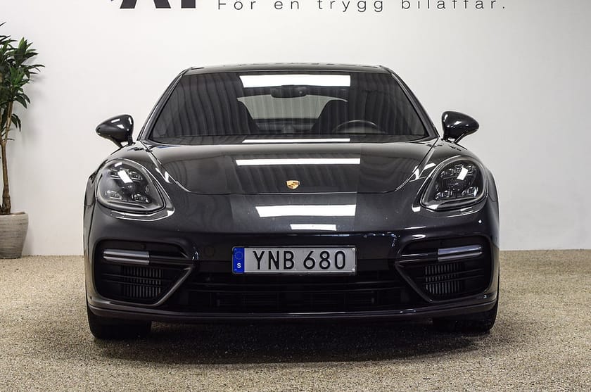 Bild 4 av Porsche Panamera Turbo Sport Chrono PDLS+ Glastak Svensksåld