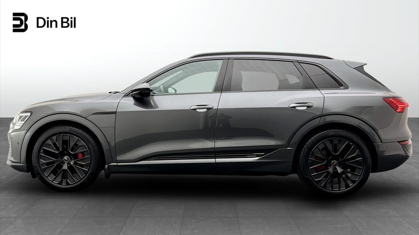 Bild 2 av Audi Q8 55 e-tron quattro 408 HK S-line Selection