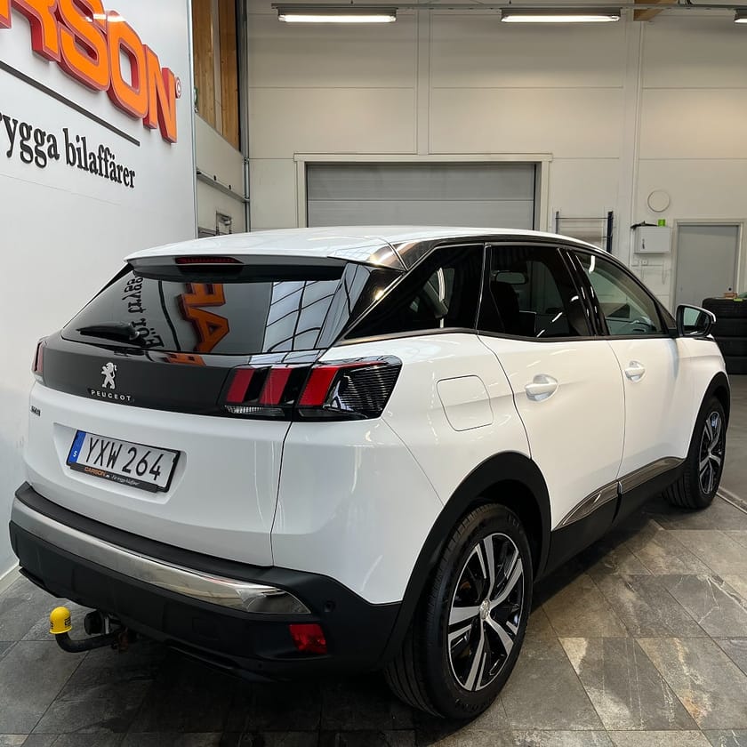 Bild 4 av Peugeot 3008 1.2 PureTech 130 EAT Allure Carplay Farthållare Dragkro