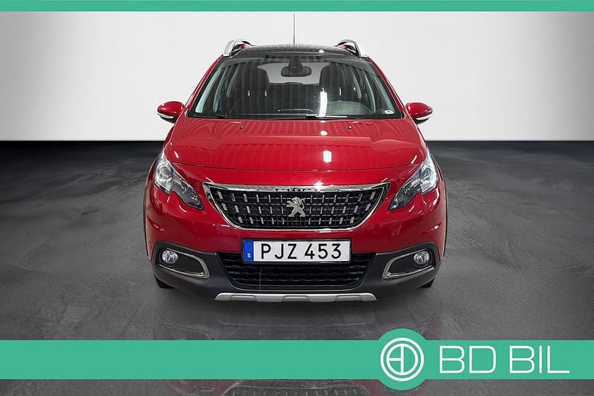 Bild 3 av Peugeot 2008 Allure+ 1.2 PureTech PANO APPLE CARPLAY