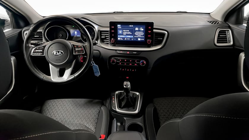 Bild 4 av Kia Ceed 1.0 T-GDI Manuell 120hk / Backkamera / CarPlay