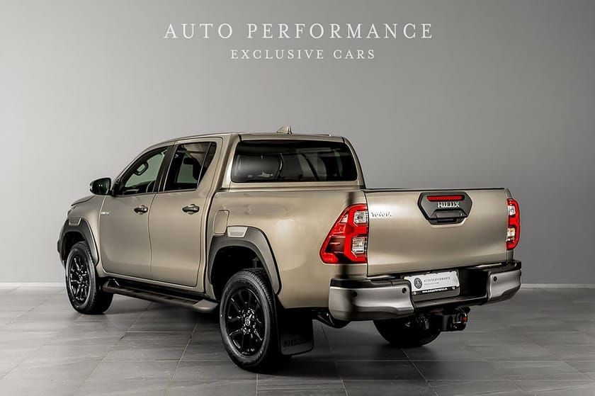 Bild 2 av Toyota Hilux Dubbelhytt Invincible Doublecab Dragkrok Facelift / Hemleverans /