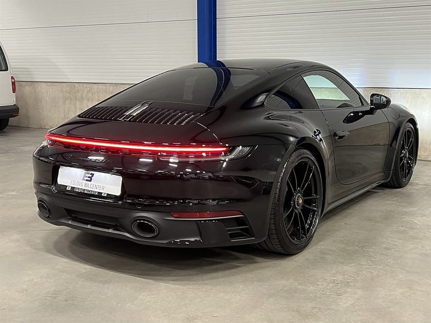 Bild 3 av Porsche 911 Carrera 4 GTS 2-seater 992 PDK 480 HK / Skalstolar / Leasebar /