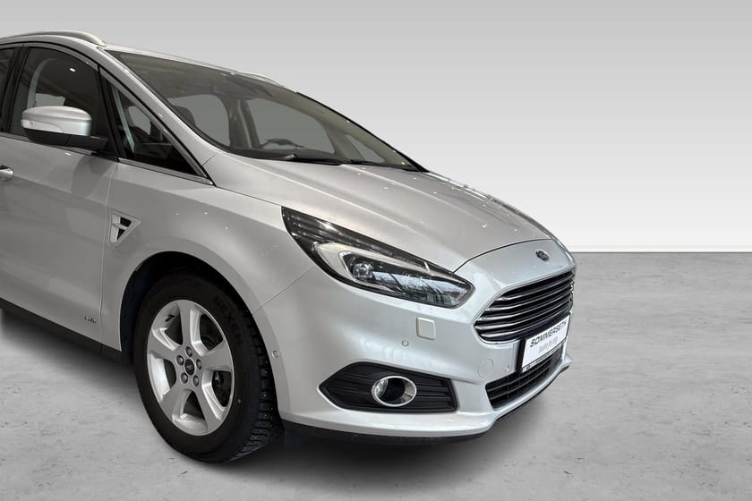 Bilde 2 av Ford S-MAX Hengerfeste/AWD/Ryggekamera/ACC