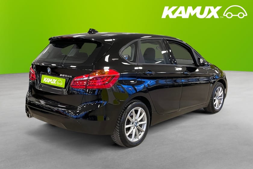 Bild 4 av BMW 225xe Active Tourer xe LCI Advantage LED HuD Navi+ PDC