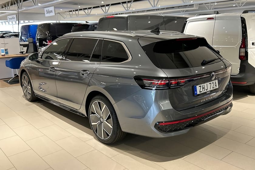 Bild 2 av Volkswagen Passat Variant eHybrid 272 DSG6 R-LINE