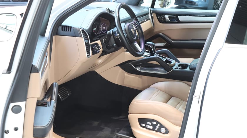 Bild 4 av Porsche Cayenne Turbo 550hk