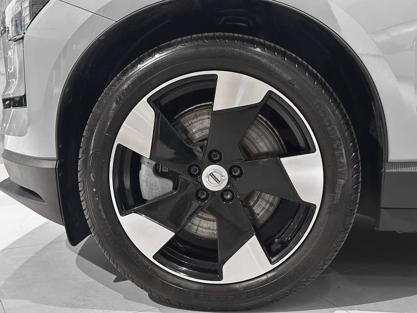 Bilde 4 av Volvo EX30 Twin Motor Performance Plus - Hengerfeste/Harman Kardon/Varme ratt