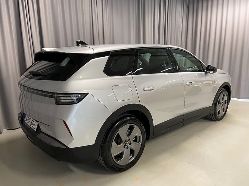 Bild 5 av Opel Grandland Hybrid 145hk. Dragkrok, CarPlay, Rattvärme