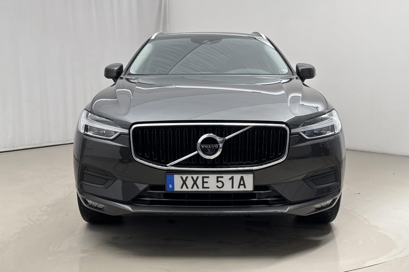 Bild 5 av Volvo XC60 B5 AWD Bensin 250hk Momentum 360° Drag Läder