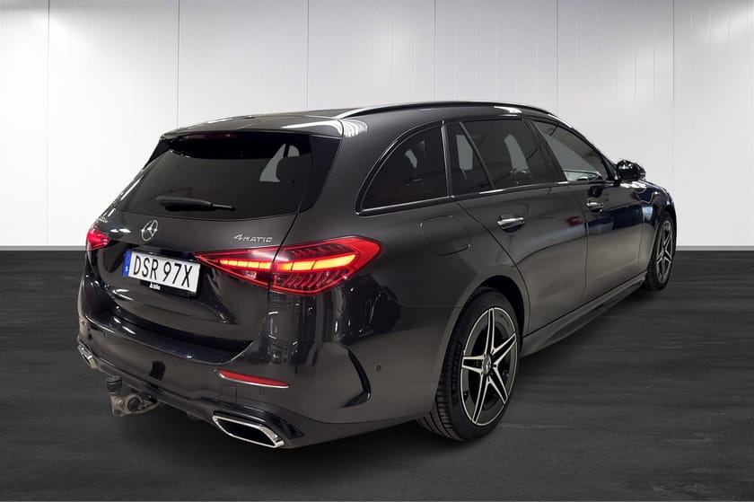 Bild 4 av Mercedes-Benz C 300 T de 4MATIC AMG-LINE/Drag/Night/Digitallight/Keyless