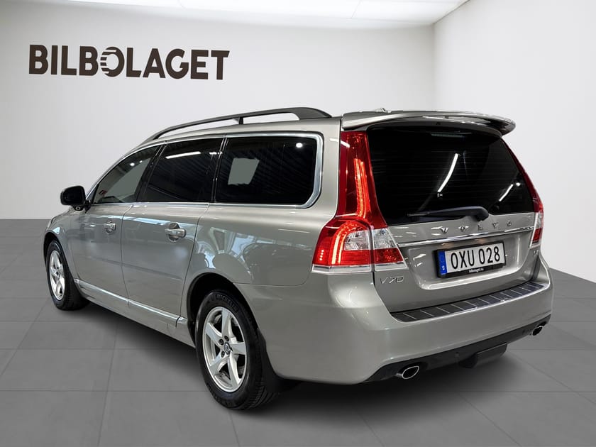 Bild 3 av Volvo V70 D4 S/S Momentum Business E II Drag Navi Värmare