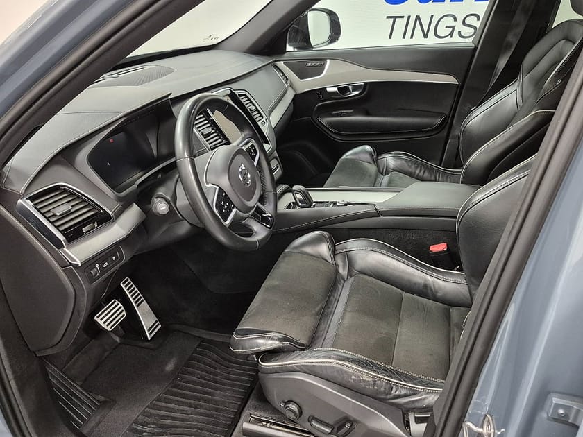 Bild 2 av Volvo XC90 7-seater T8 Recharge R-Design plug in 7-sits 456HK 4x4 Panorama