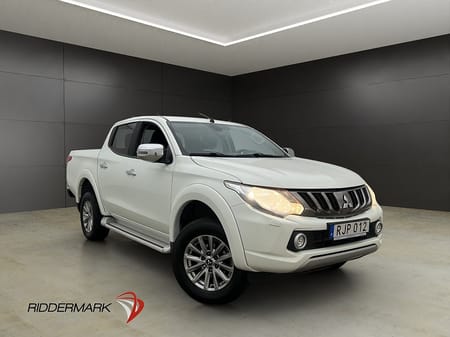 Mitsubishi L200 Dubbelhytt 181hk 4WD Dragkrok B-Kamera Farthållare Moms