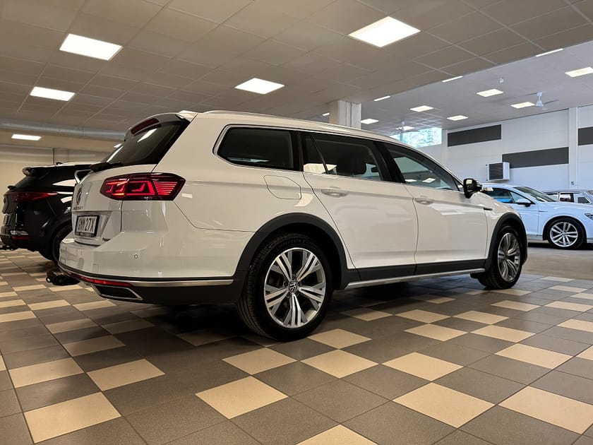 Bild 4 av Volkswagen Passat Alltrack 2.0 TDI 4M Cockpit Dieselv. Navi Drag 200 Hk