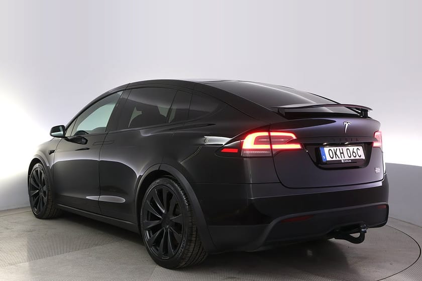 Bild 4 av Tesla Model X Plaid 6-sits Autopilot Pano Drag 4.99%