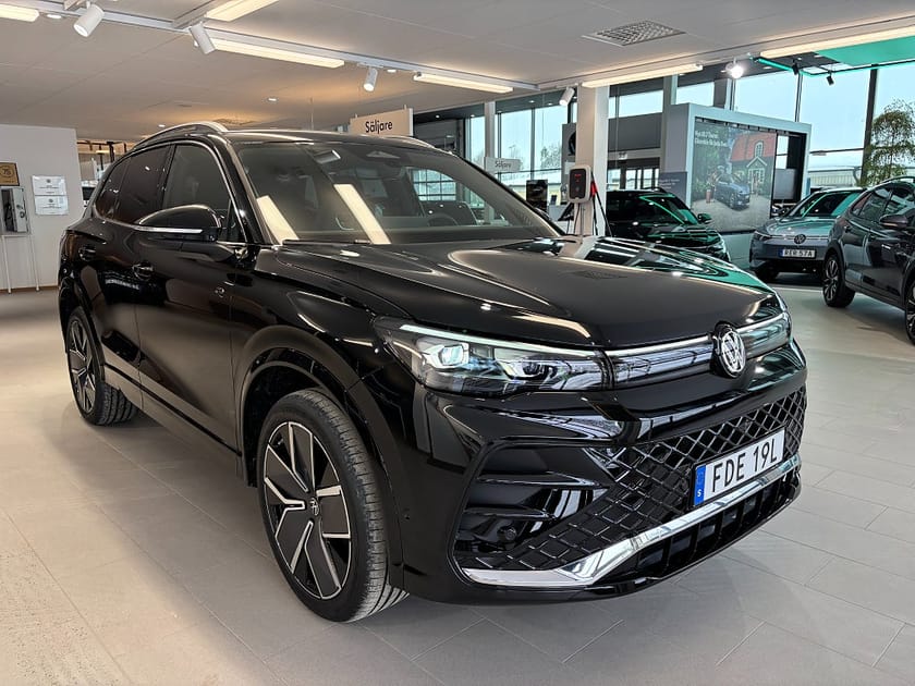 Bild 3 av Volkswagen Tiguan eHybrid R-Line-Edition SNABB LEV 4395kr/mån tom 5/4