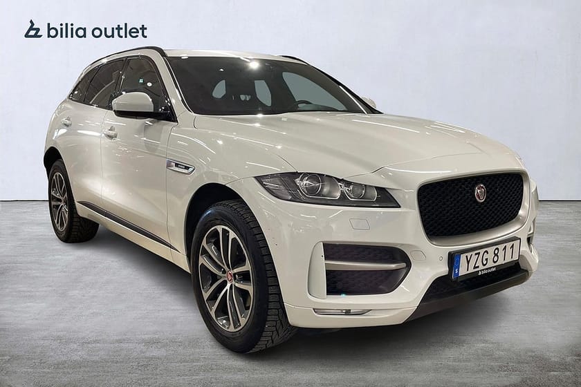 Bild 4 av Jaguar F-Pace 20d AWD R-Sport Panorama / Keyless / Elstolar / Skinn