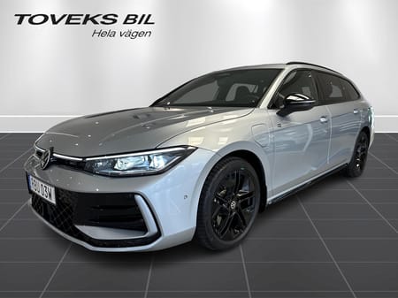 Volkswagen Passat Variant eHybrid R-line 272hk Plug in hybrid Black Style|Dragkrok|H