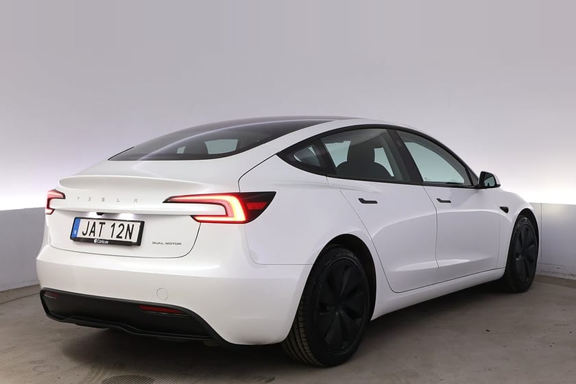 Bild 5 av Tesla Model 3 Long Range AWD Highland Autopilot Pano