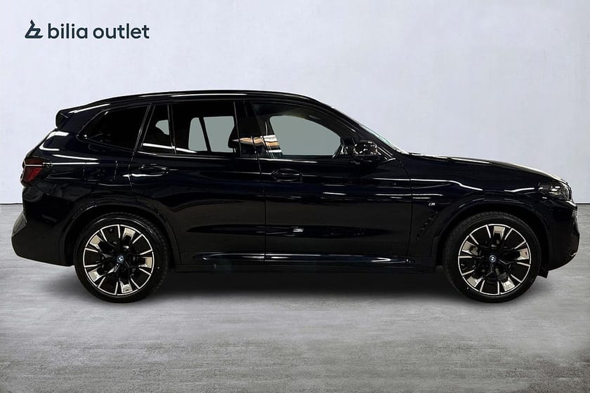 Bild 5 av BMW iX3 M Sport 286hk Cockpit Panorama Navi Drag HuD 360°