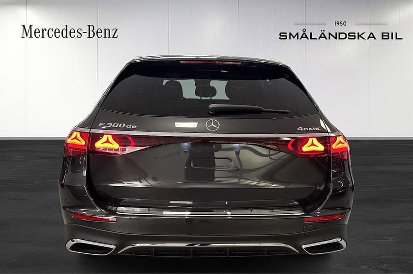 Bild 5 av Mercedes-Benz E 300 d e 4MATIC T de AMG Line Panorama Drag 313hk