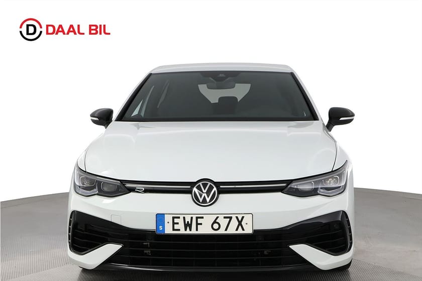 Bild 2 av Volkswagen Golf R 2.0 TSI 4M 320HK AKRAPOVIC® COCKPIT MATRIX ACC B-KAM