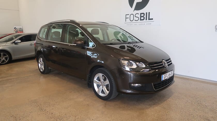 Bild 1 av Volkswagen Sharan *RÄNTEKAMPANJ 3.45% 7-sits 2.0 TDI 4M Drag Kamera Värma
