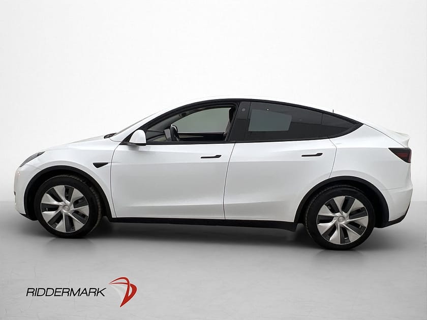 Bild 5 av Tesla Model Y Standard Range RWD Drag Autopilot MOMS