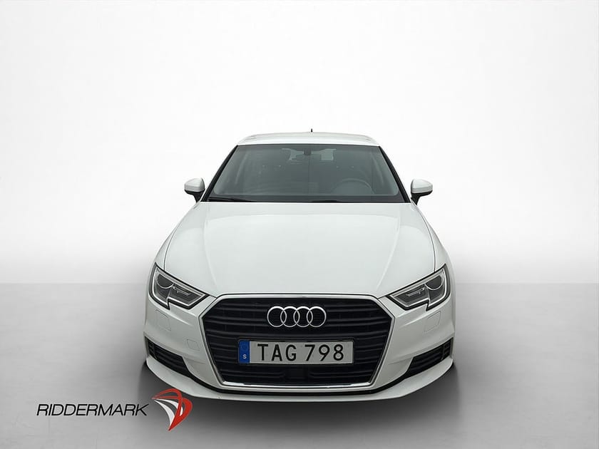 Bild 2 av Audi A3 Sportback 35 TFSI P-Sensorer Adaptiv-Fart 0.50l/mil