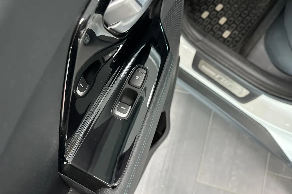 picture of a car