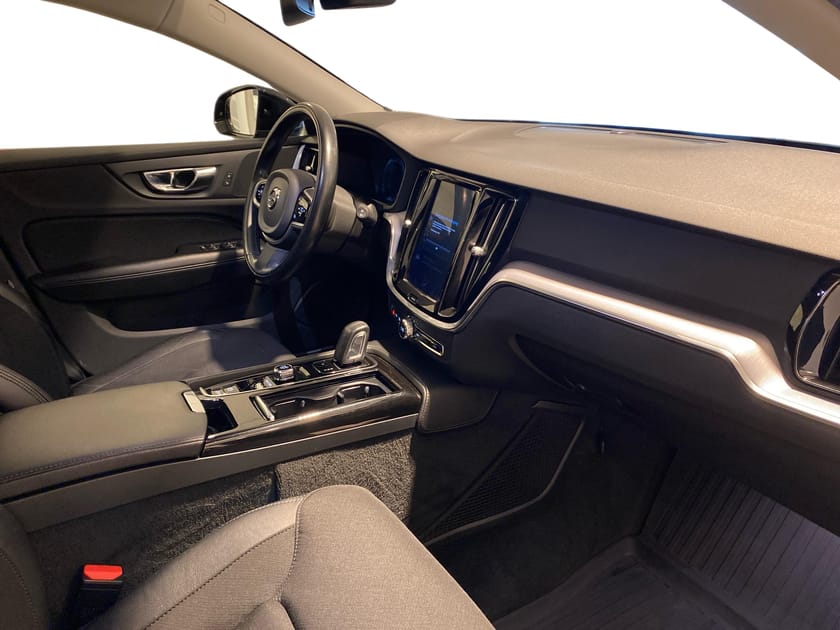 Bild 4 av Volvo V60 T6 TE Momentum Advanced Edition