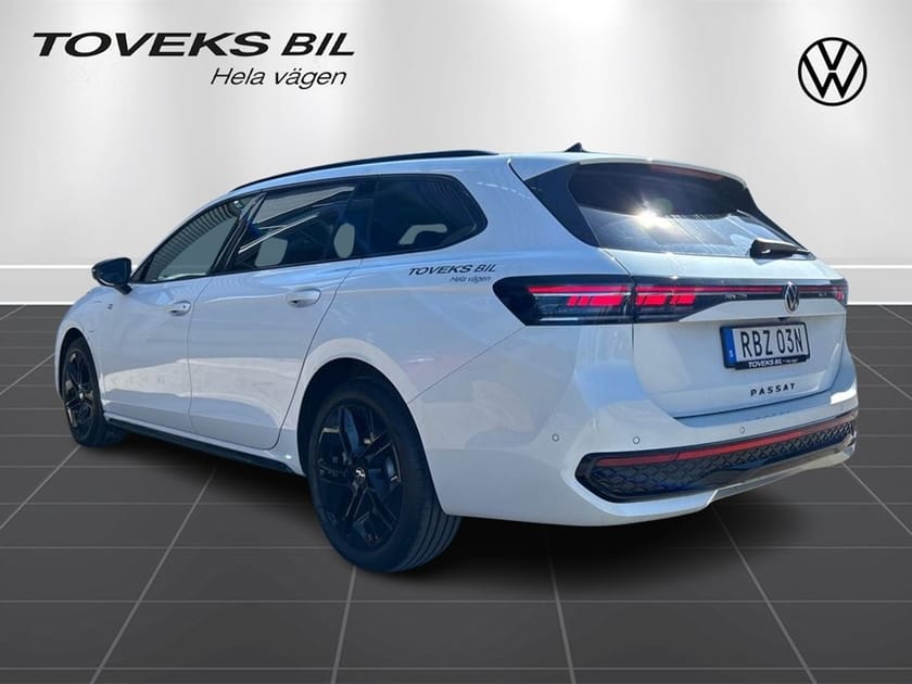 Bild 5 av Volkswagen Passat Variant eHybrid PB   R-LINE 1.5 TSI 272 HK DEMO